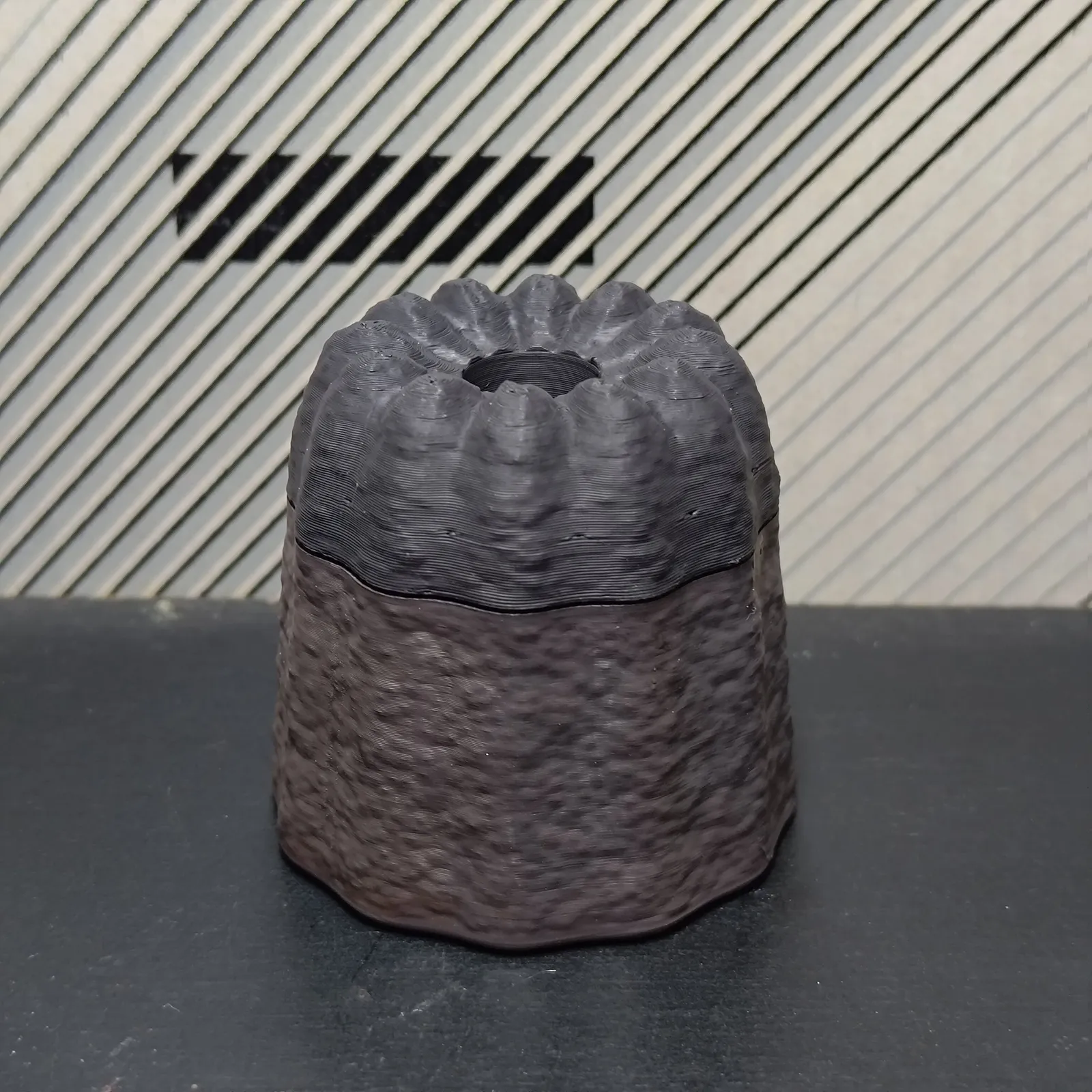 Canelé Pen Holder - Cover